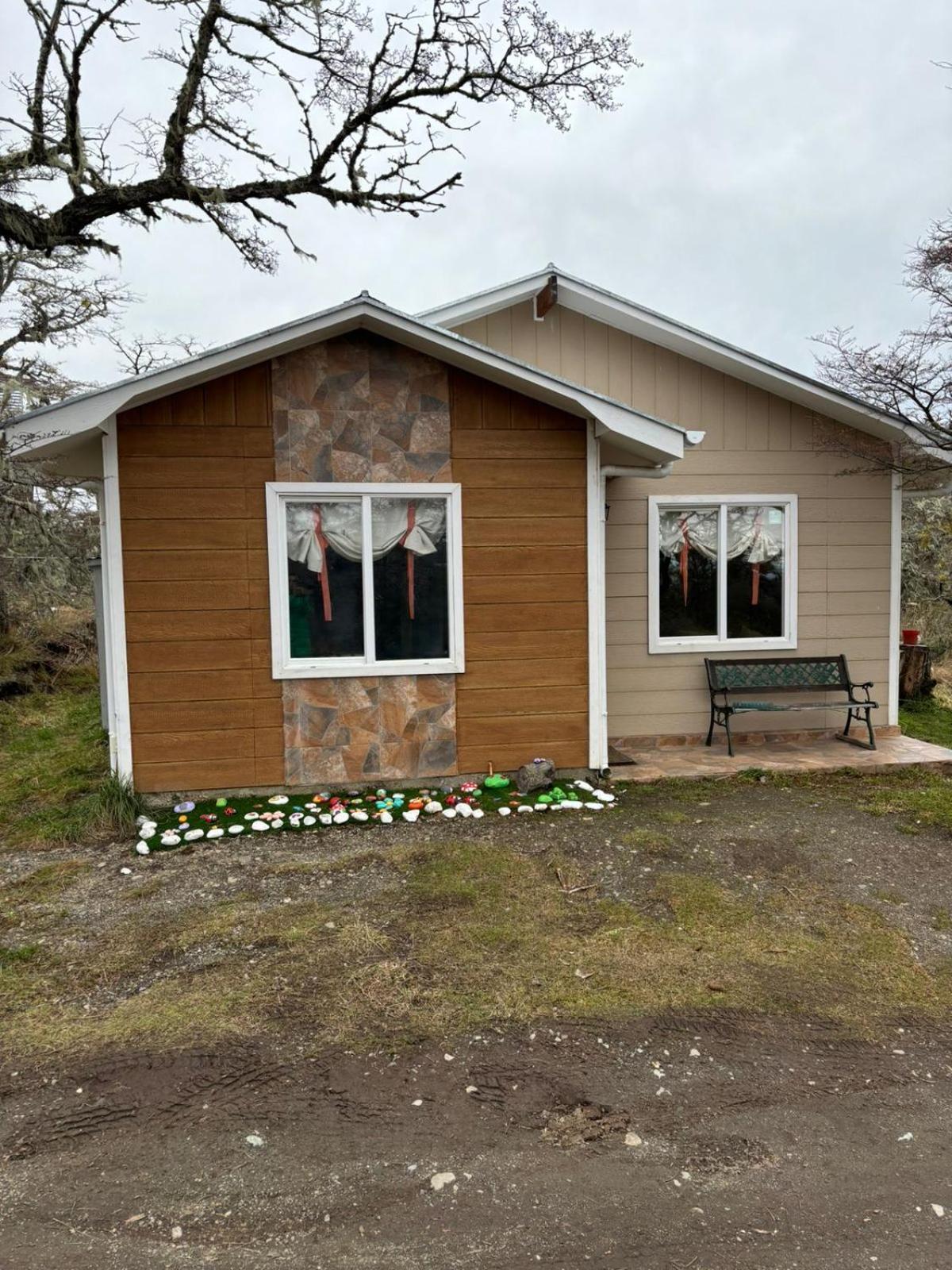 Cabanas Montes De La Patagonia 푼타아레나스 외부 사진