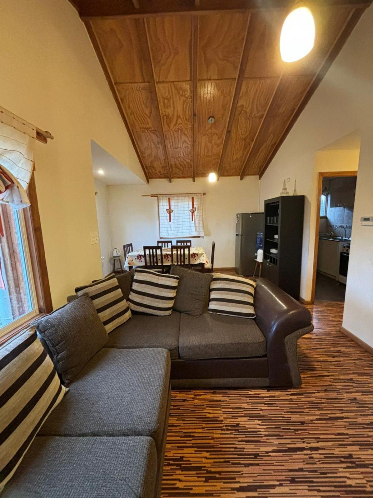 Cabanas Montes De La Patagonia 푼타아레나스 외부 사진